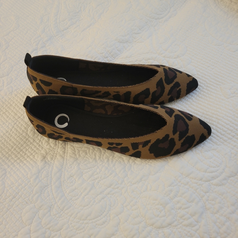 Leopard Flats - Picture 3 of 4